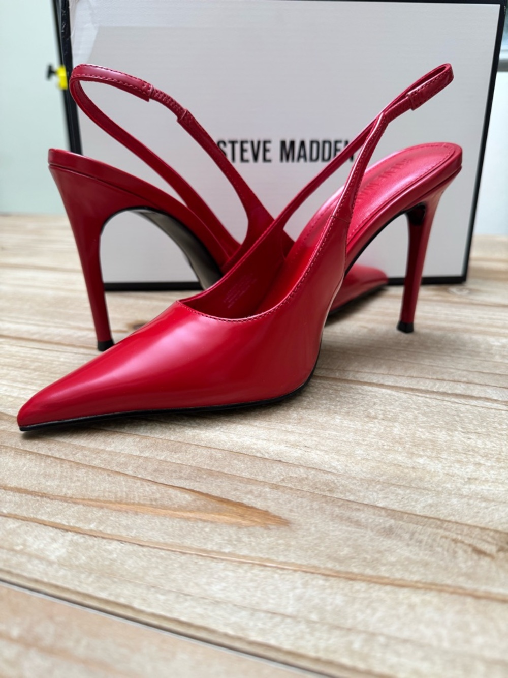 Steve Madden Reyes Red Slingback Heels Pointed Toe Stiletto Size 7.5 NIB